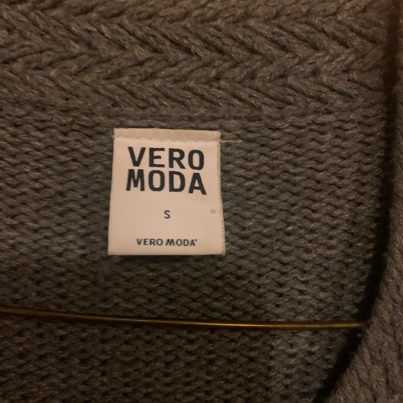 Ladies Small Brown Faux Fur Vest - Picture 4 of 5